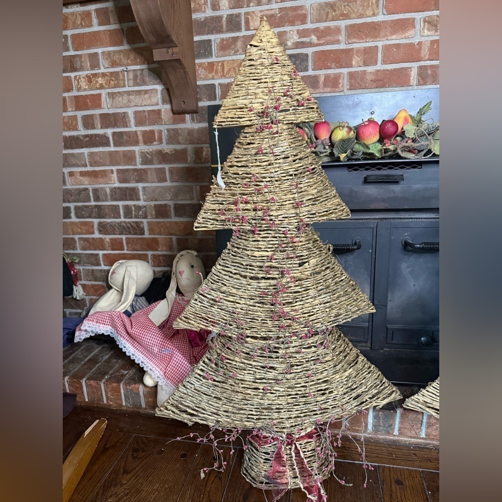 40” Tall XL Hand Woven Fold Shimmer Holiday Tree with Red Berry Accents